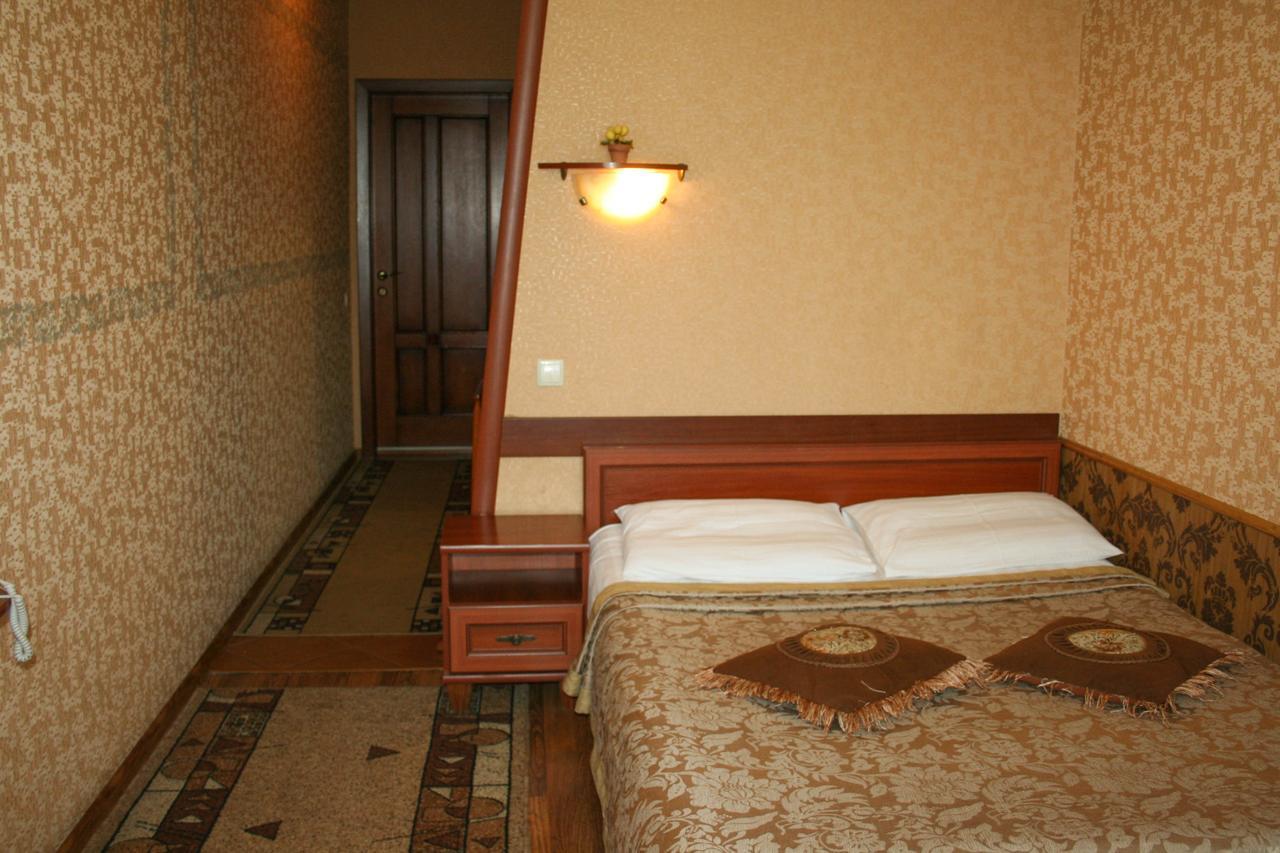 Don Kihot Hotel Novovolyns'k Phòng bức ảnh